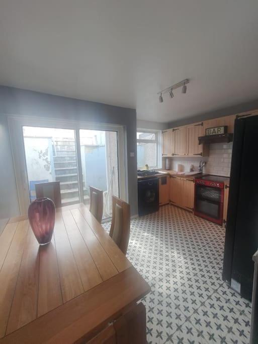 Guardian View Villa Abertillery Екстериор снимка